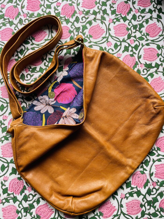 Eeny Meeny Miny Mo, Leather Slouch Bag, TAN