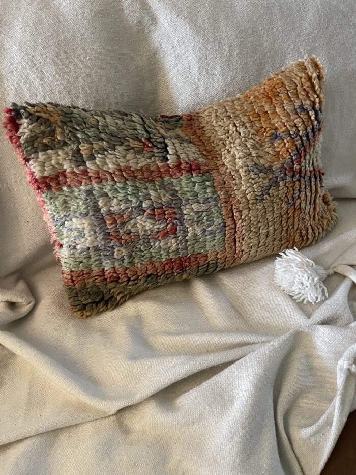 Berber Rug Cushion Cover: Eight