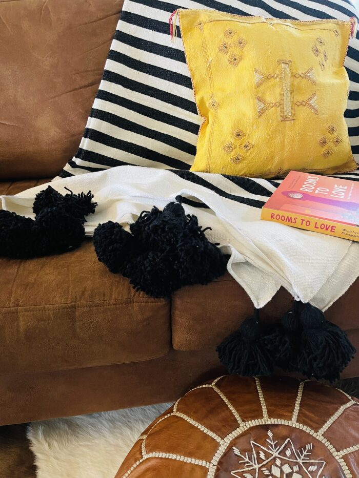 Blanket: Moroccan Pom Pom/Black + White