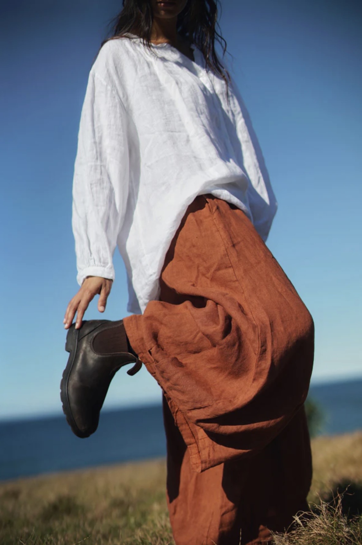 Carmen Linen Top, Montaigne / White - Image 2